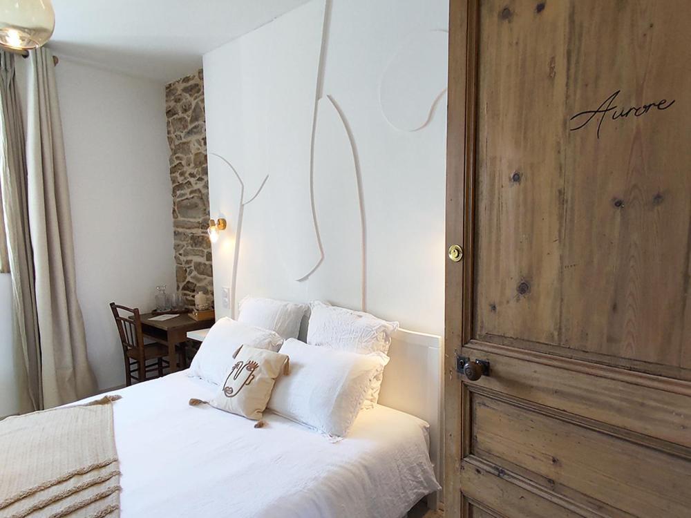 Les Chambres D'Hesperis Pleyben Exterior photo